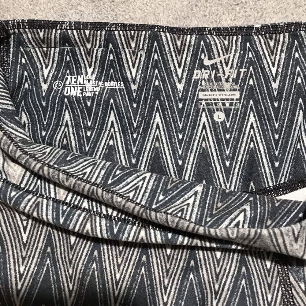 Womens Nike‎ Dri- Fit Leggings Size Large Athletic Running Pants Black Gray - Picture 9 of 11